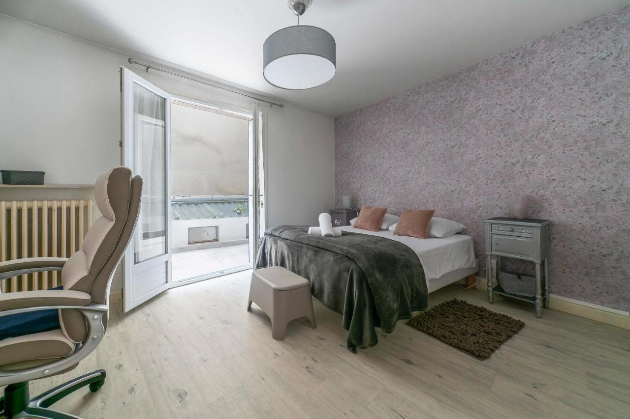 Le Dejoux - Appartement Avec Terrasse En Centre Ville Vichy Exterior foto