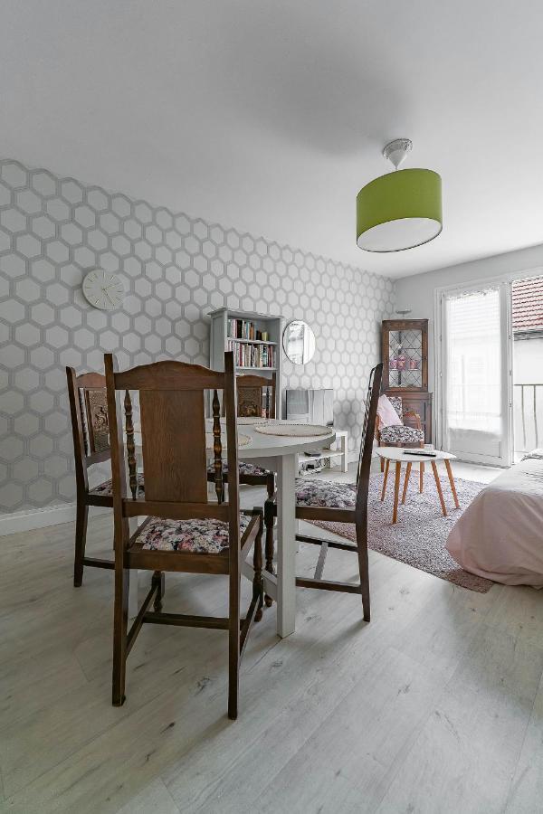 Le Dejoux - Appartement Avec Terrasse En Centre Ville Vichy Exterior foto