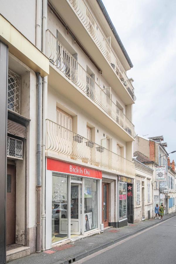 Le Dejoux - Appartement Avec Terrasse En Centre Ville Vichy Exterior foto
